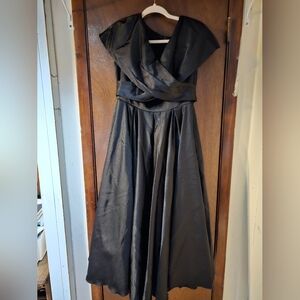 Ivy City Co Audrey Dress in Black Size Medium